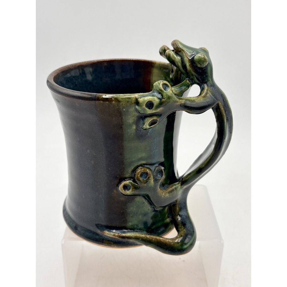 Vicki Halloran Studio Pottery Lizard Gecko 3D Mug Green Blue Art Ceramic Signed